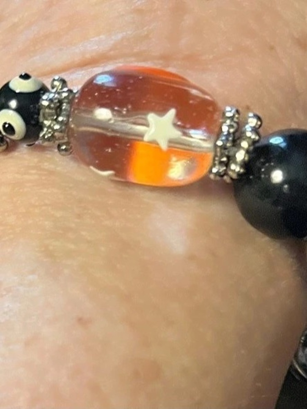 Halloween Lampwork Glass Beaded Stretch Bracelet Pumpkin Bat Eyeball Stars